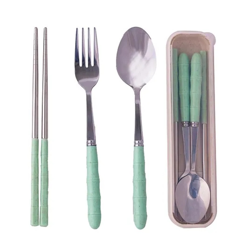 Adore Bon Vivant Portable Cutlery Set with Anti-Bacterial Storage Case –  Green