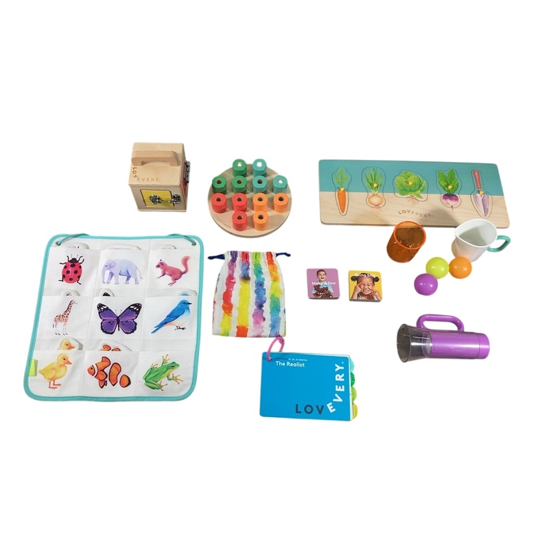 Lovevery The Realist Play Kit