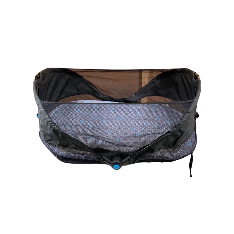 Munchkin Brica Fold n Go Travel Pod