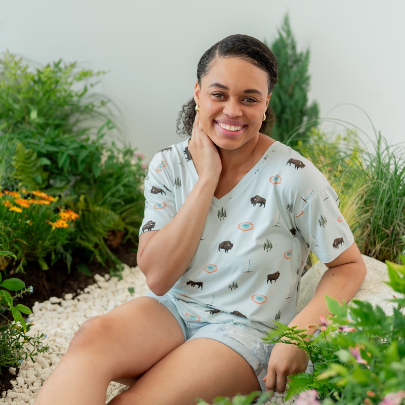 Women’s Relaxed Fit V-Neck in Yellowstone