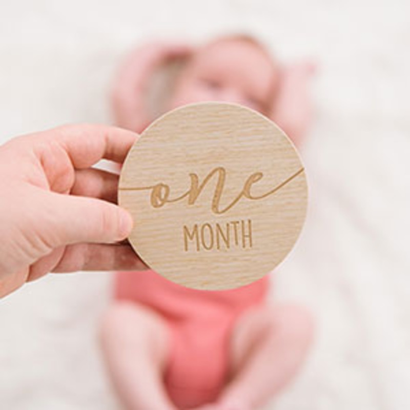 Pearhead Wooden Pregnancy Photo Cards