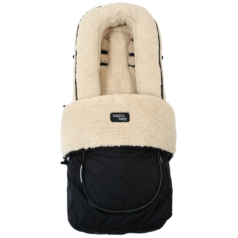 Valco Deluxe Footmuff – Fluffy Fleece