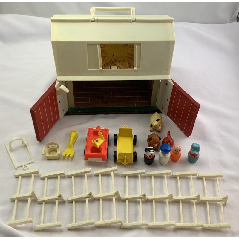 1967 Fisher Price Play Family Farm Barn #915 – 1967 – Great Condition