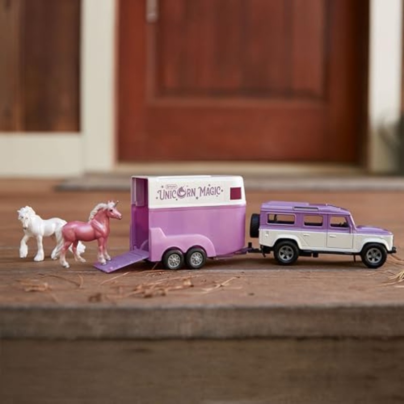 Breyer – B-SM-10250 | Unicorn Magic Land Rover & Tag-A-Long Trailer
