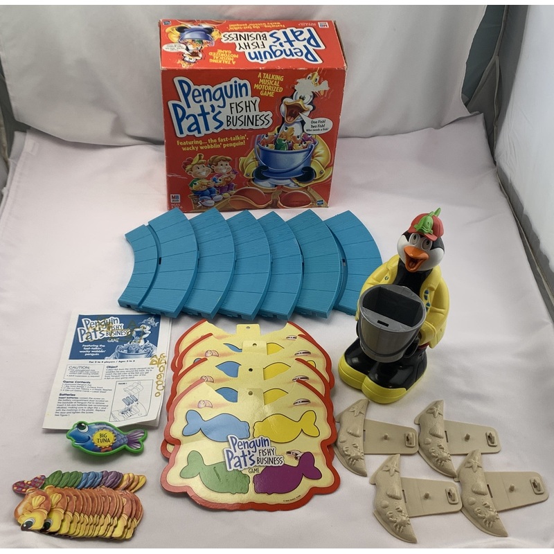 Penguin Pat’s Fishy Business Game – 2002 – Milton Bradley – Great Condition