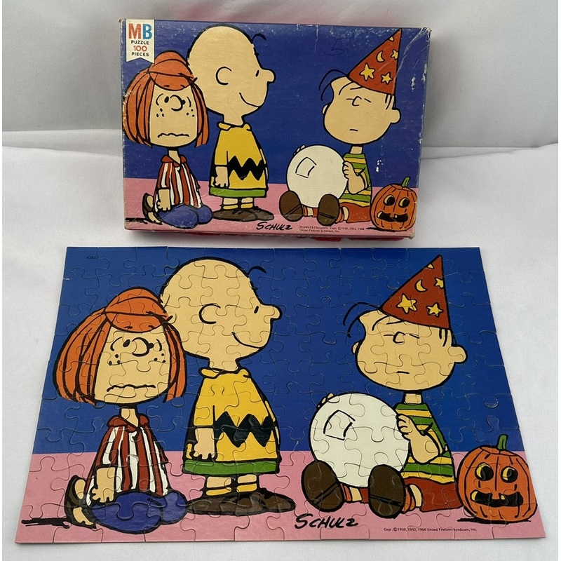 Charlie Brown Halloween 100 Pc Puzzle – 1966 – Milton Bradley – Very Good Condition