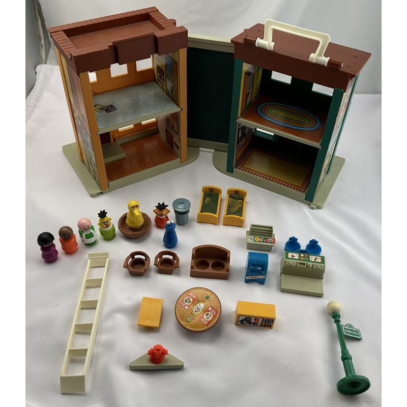 Fisher Price Little People Sesame Street Play Set #938 – 1974 – Great Condition