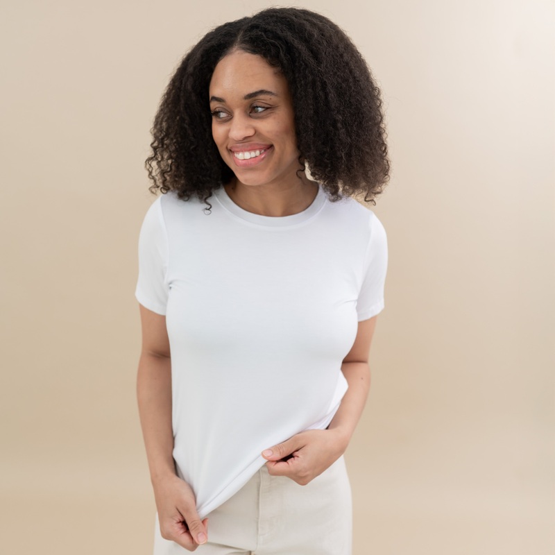 Women’s Crew Neck Tee in Snow