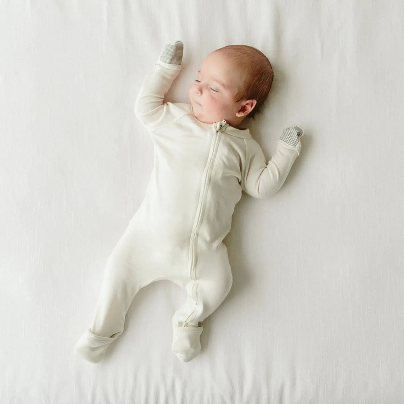 Goumi Kids Grow with You Footie + Snug Fit – Cloud