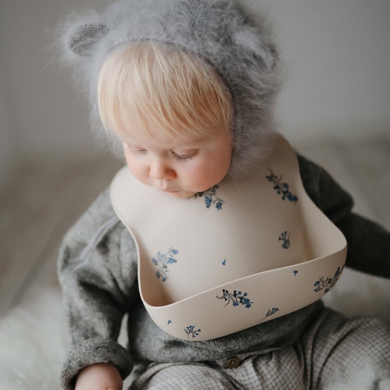 Mushie – Silicone Bib – Lilac Flowers