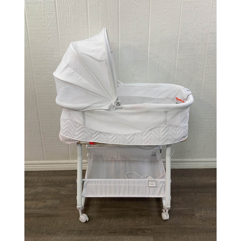 Simmons Kids Silent Auto Gliding Elite Bassinet