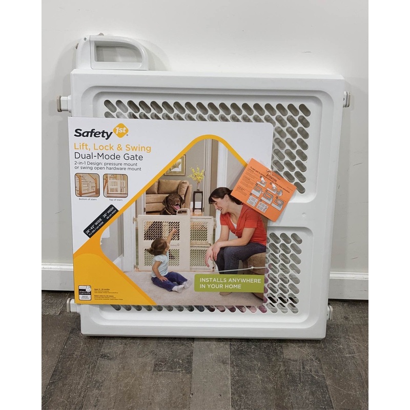 Safety 1st Lift, Lock & Swing Dual-Mode Gate