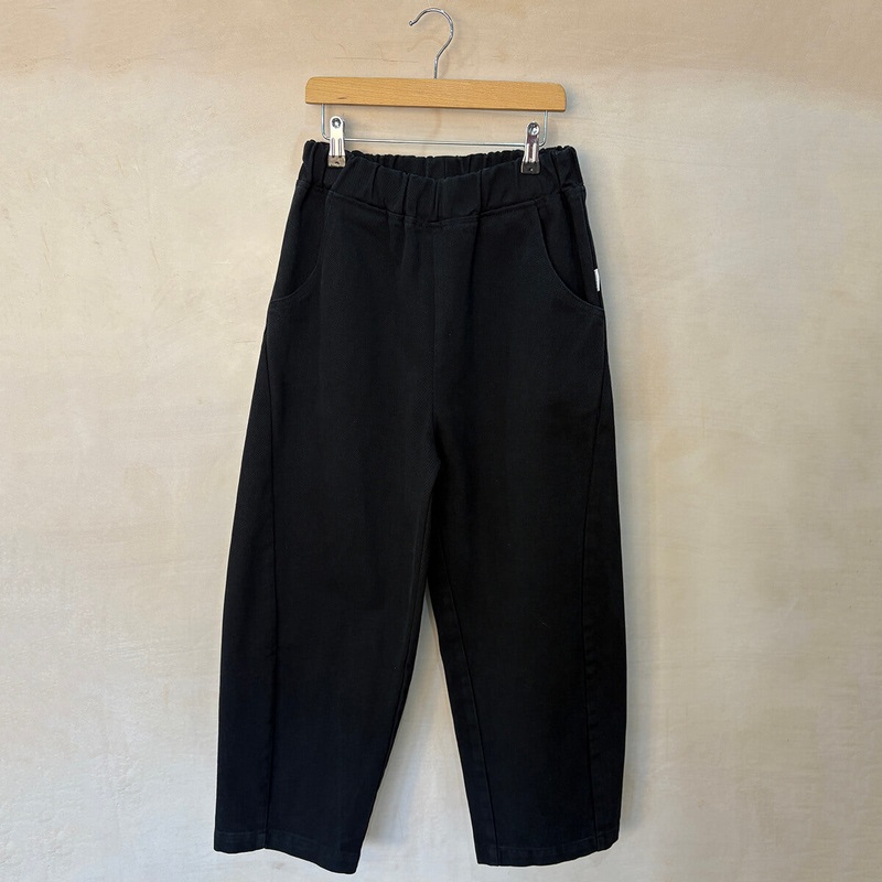 Arc Pants in Black Canvas by Le Bon Shoppe