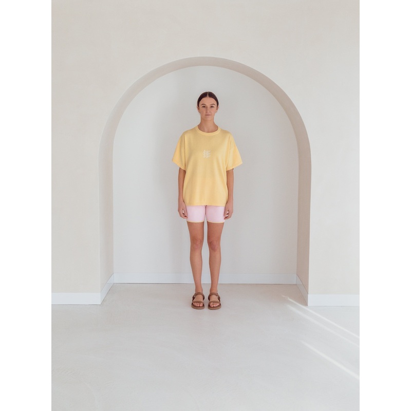 Ziggy Lou – Women’s Signature Tee | Butter