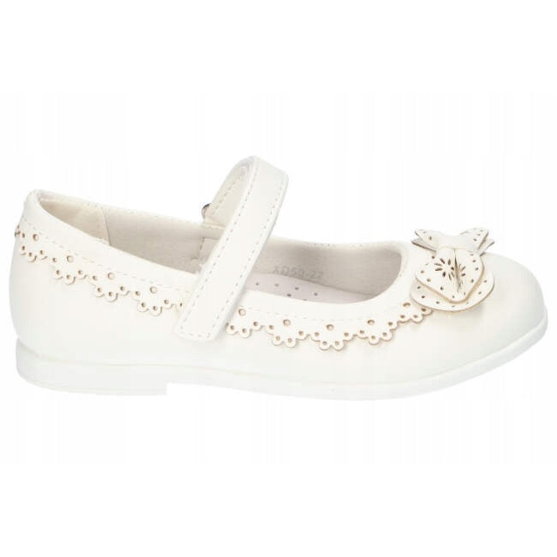 AC Girls’ White Flats | 327/22-W