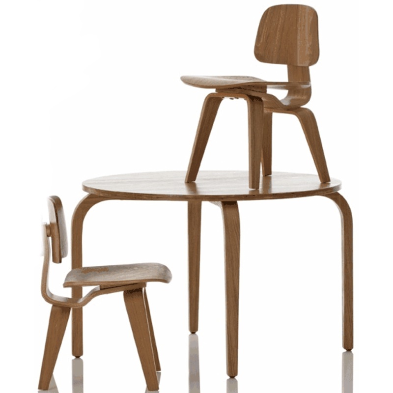 Little Nest Woody Child Table in Ash