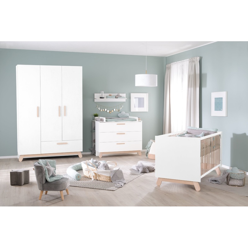 Zimmerset ‘Clara’ wei, inkl. Kombi-Bett, Wickelkommode & 3-trigem Schrank